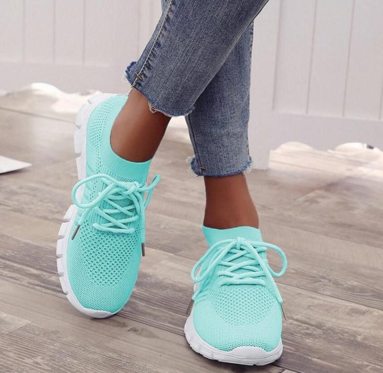 Women's High Cut Lace Up Platform Sneakers