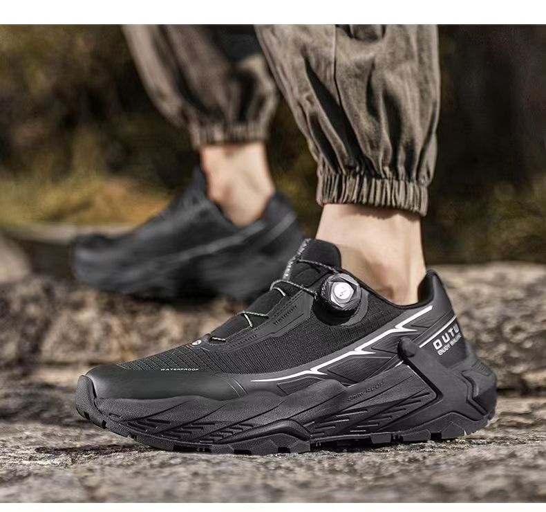 Outdoor Waterproof Breathable Mountaineering Sneakers