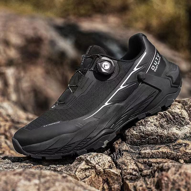 Outdoor Waterproof Breathable Mountaineering Sneakers